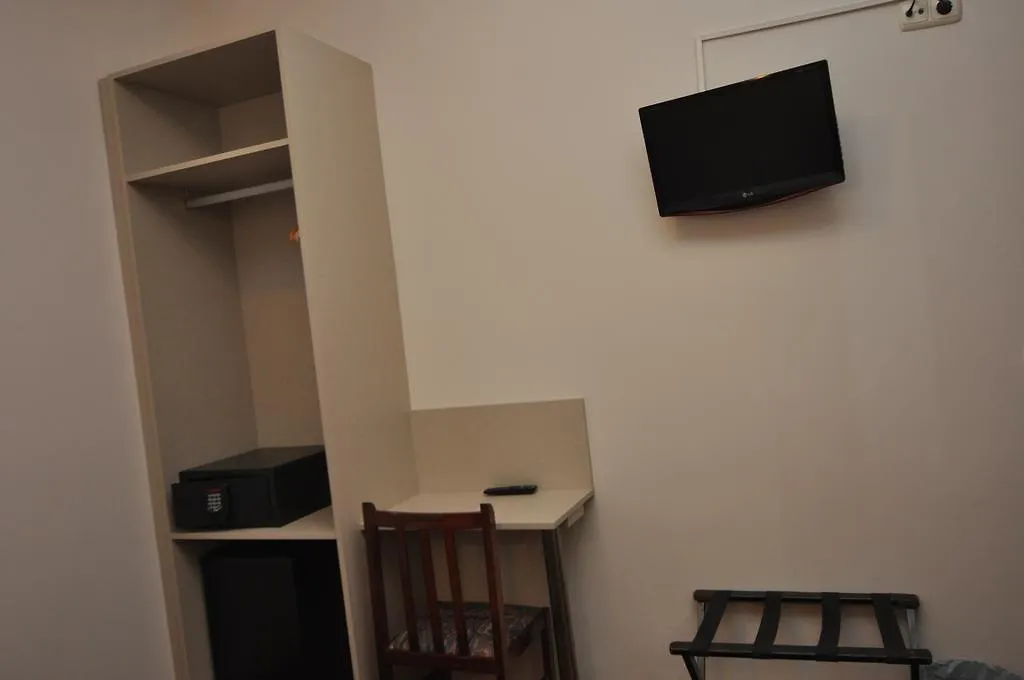 Pension Alameda San Sebastian Guest house